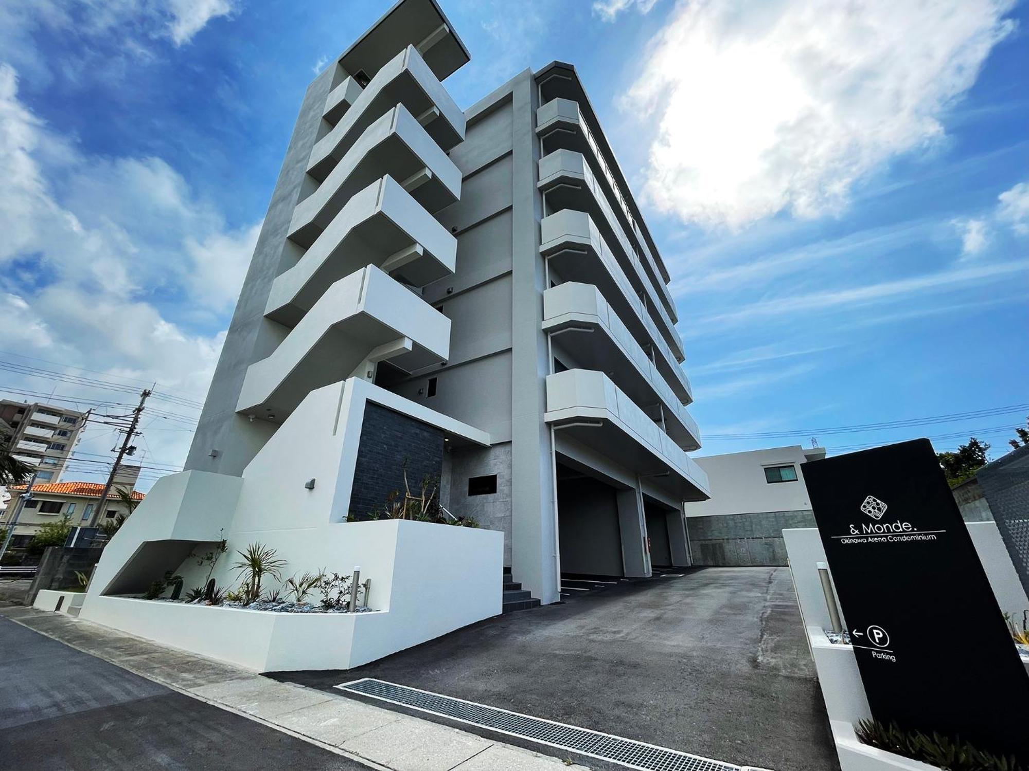 ＆Monde. Okinawa Arena Condominium Luaran gambar